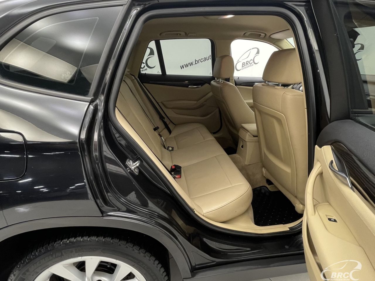 BMW X1 | 8