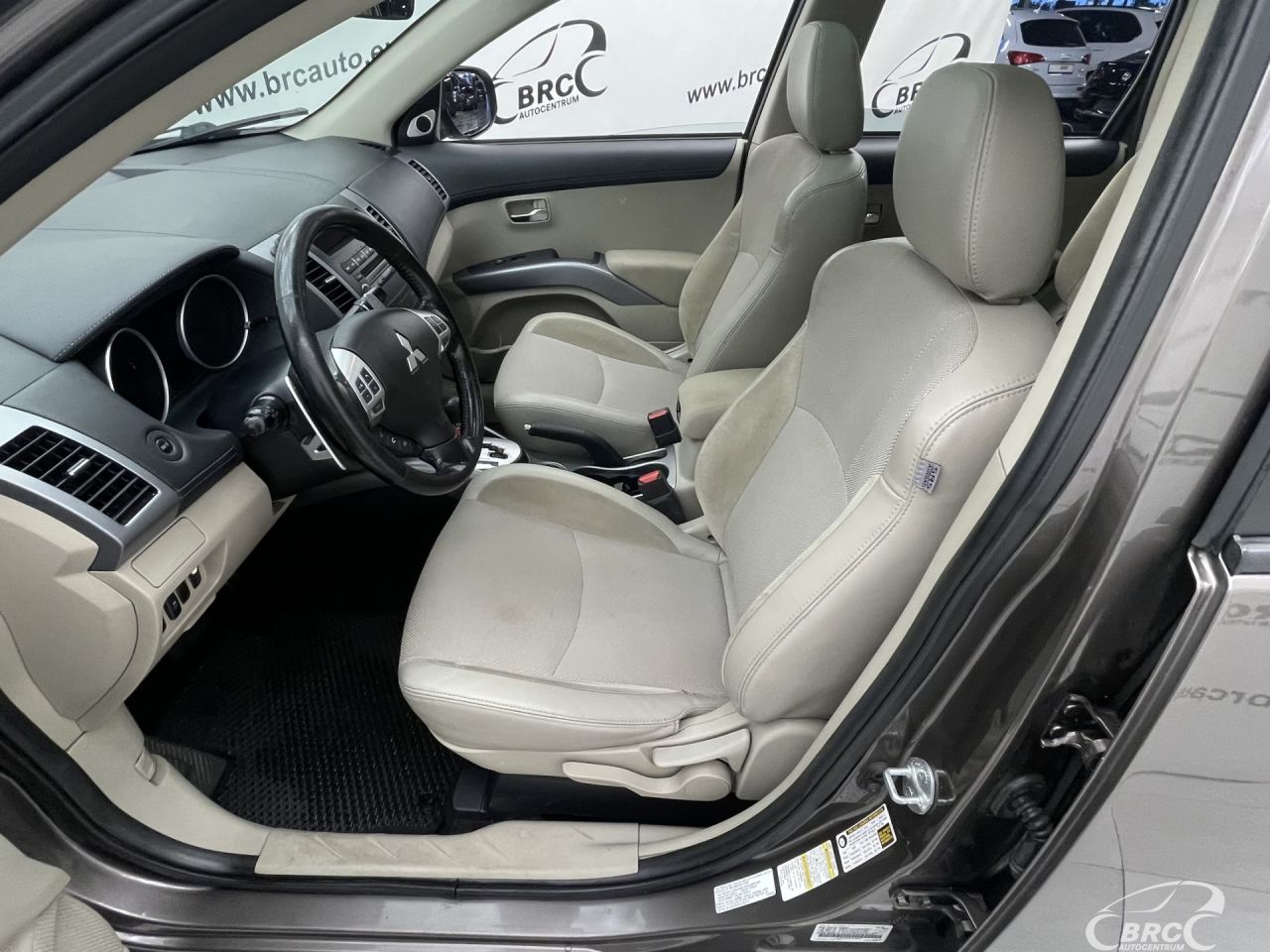 Mitsubishi Outlander | 20