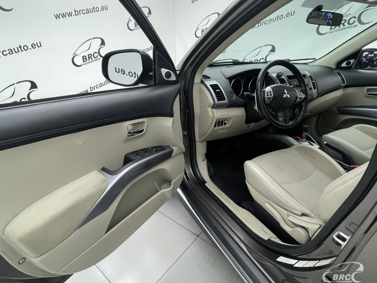 Mitsubishi Outlander | 18