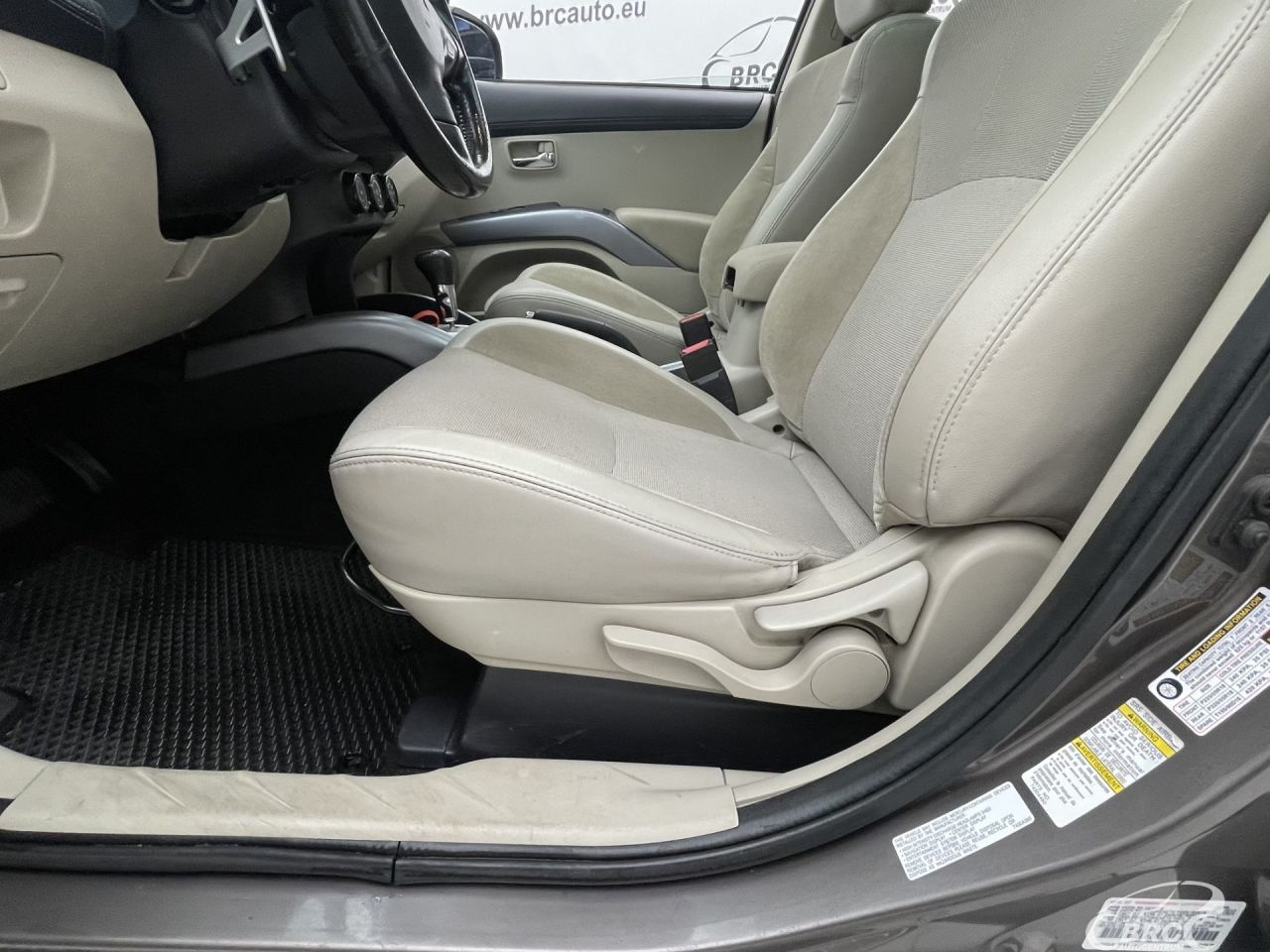 Mitsubishi Outlander | 21