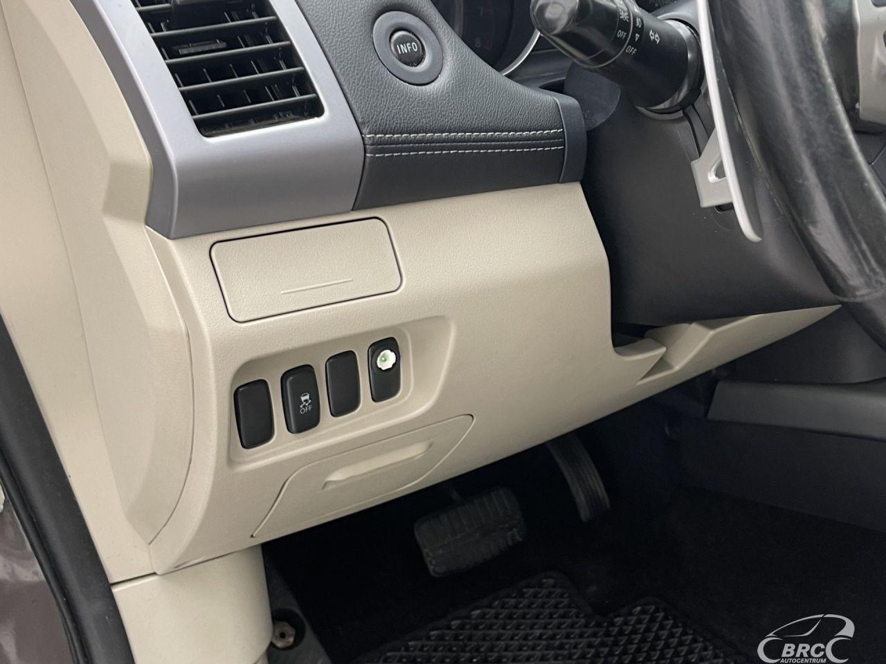 Mitsubishi Outlander | 24