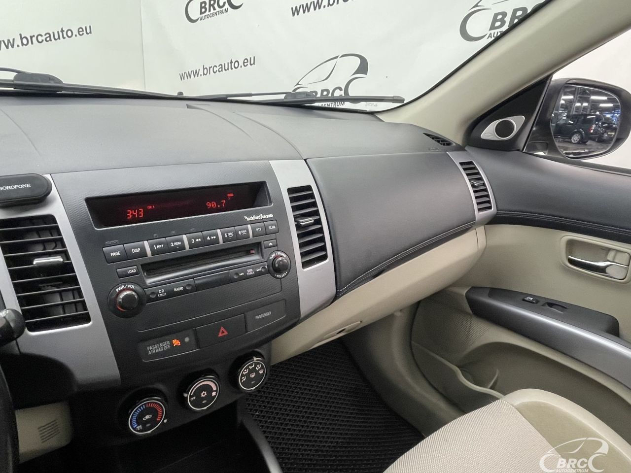 Mitsubishi Outlander | 26