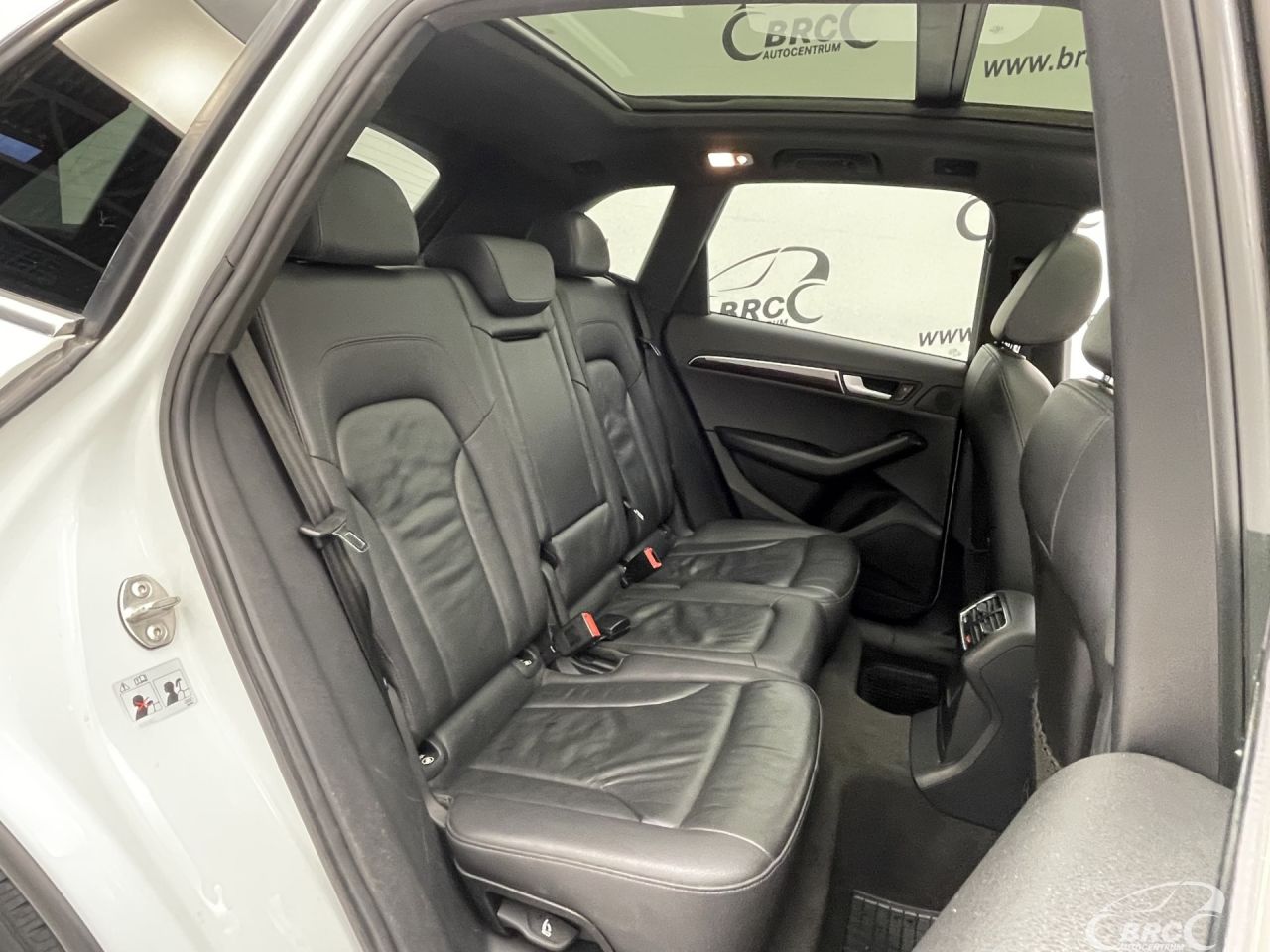 Audi Q5 | 10