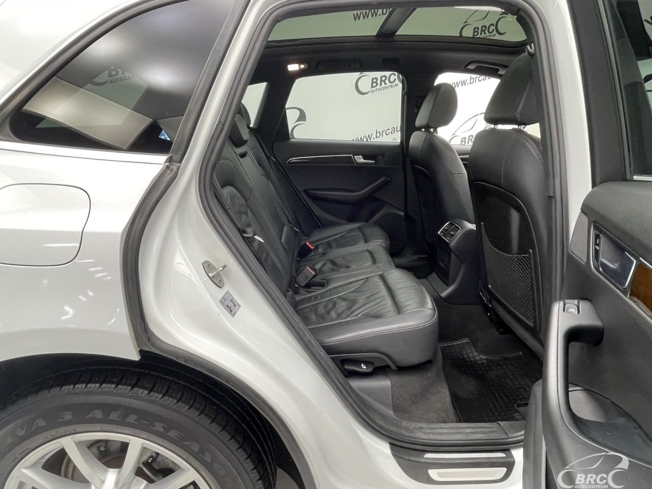 Audi Q5 | 8