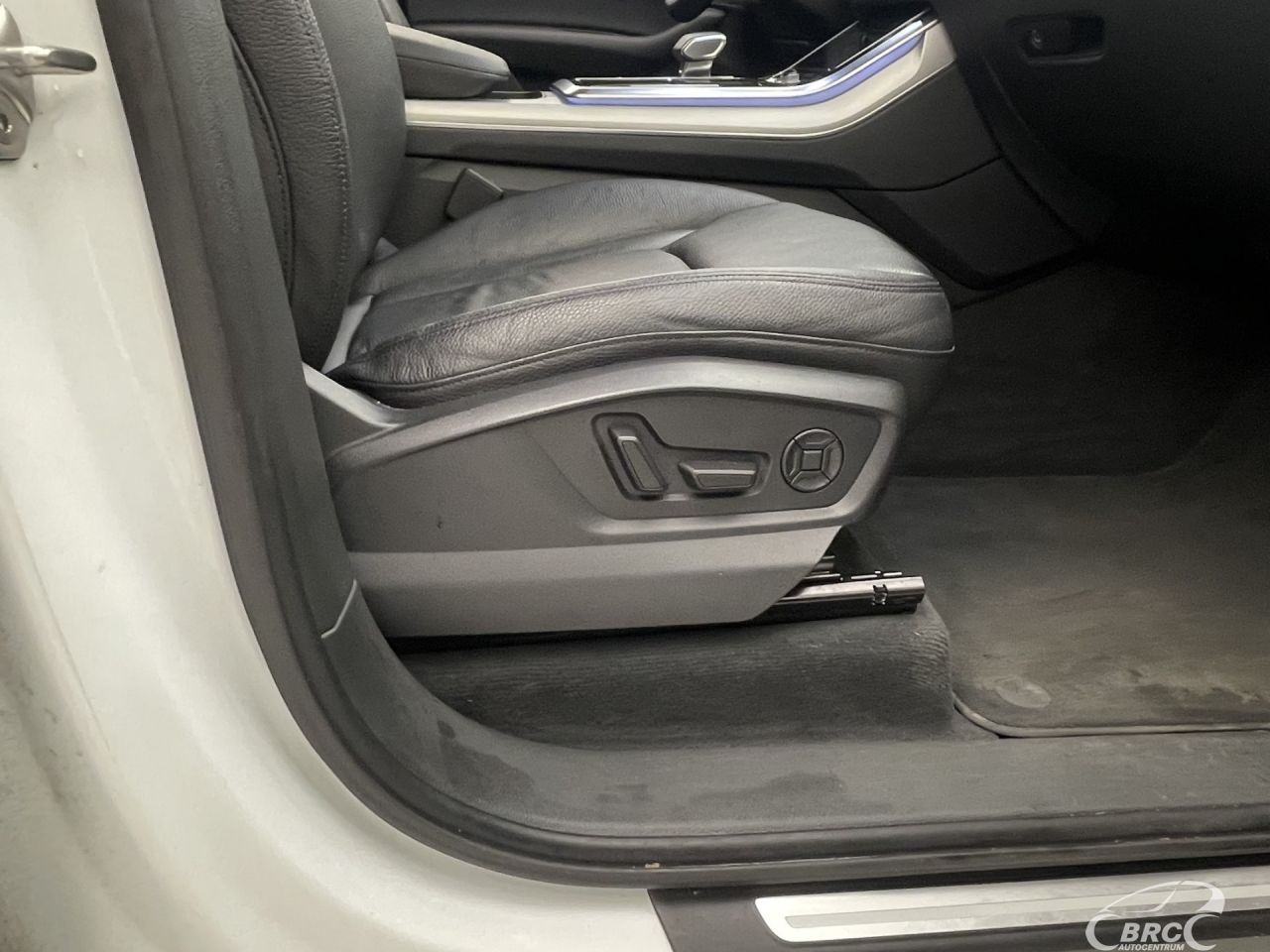 Audi Q7 | 5