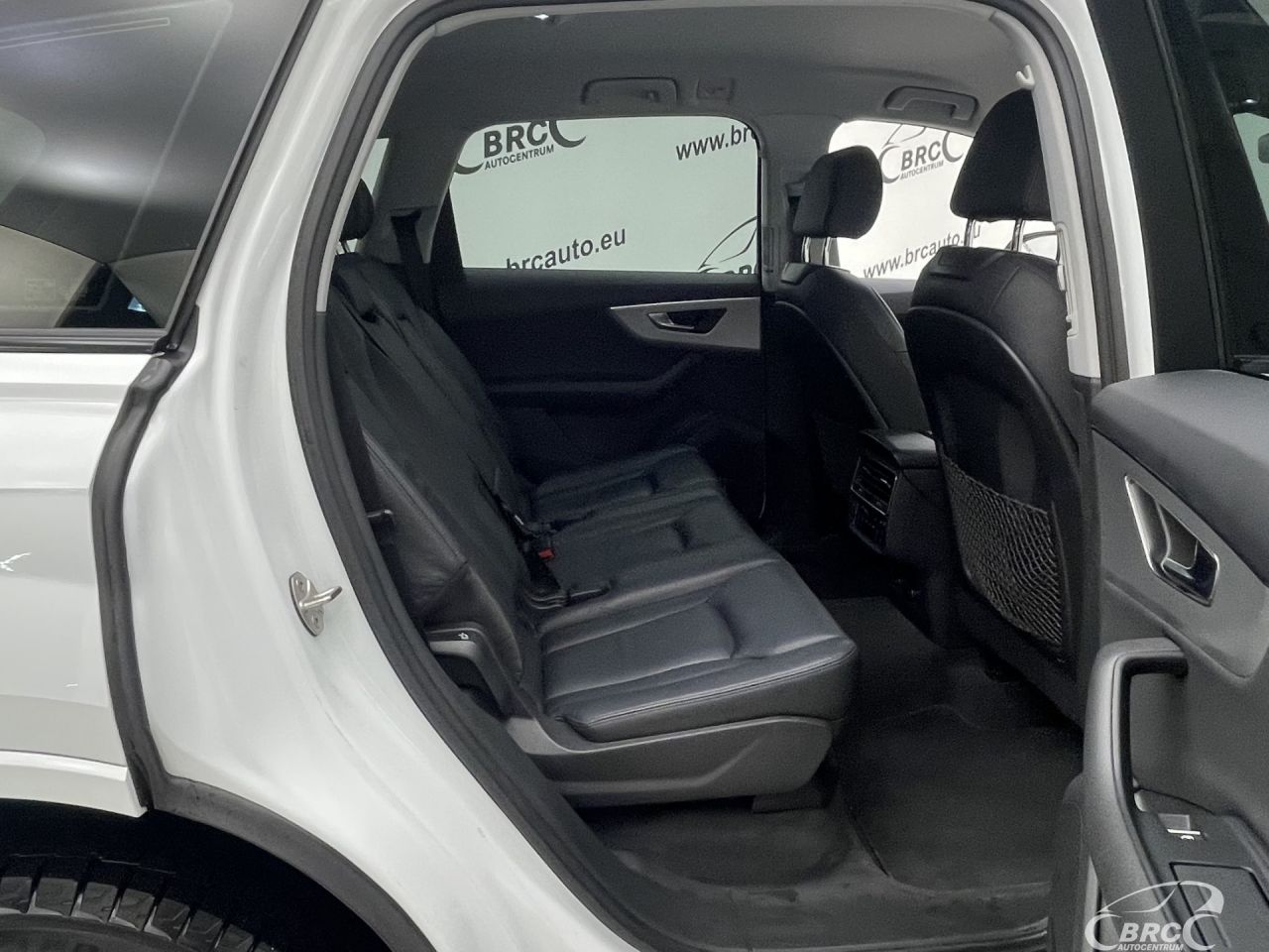 Audi Q7 | 9