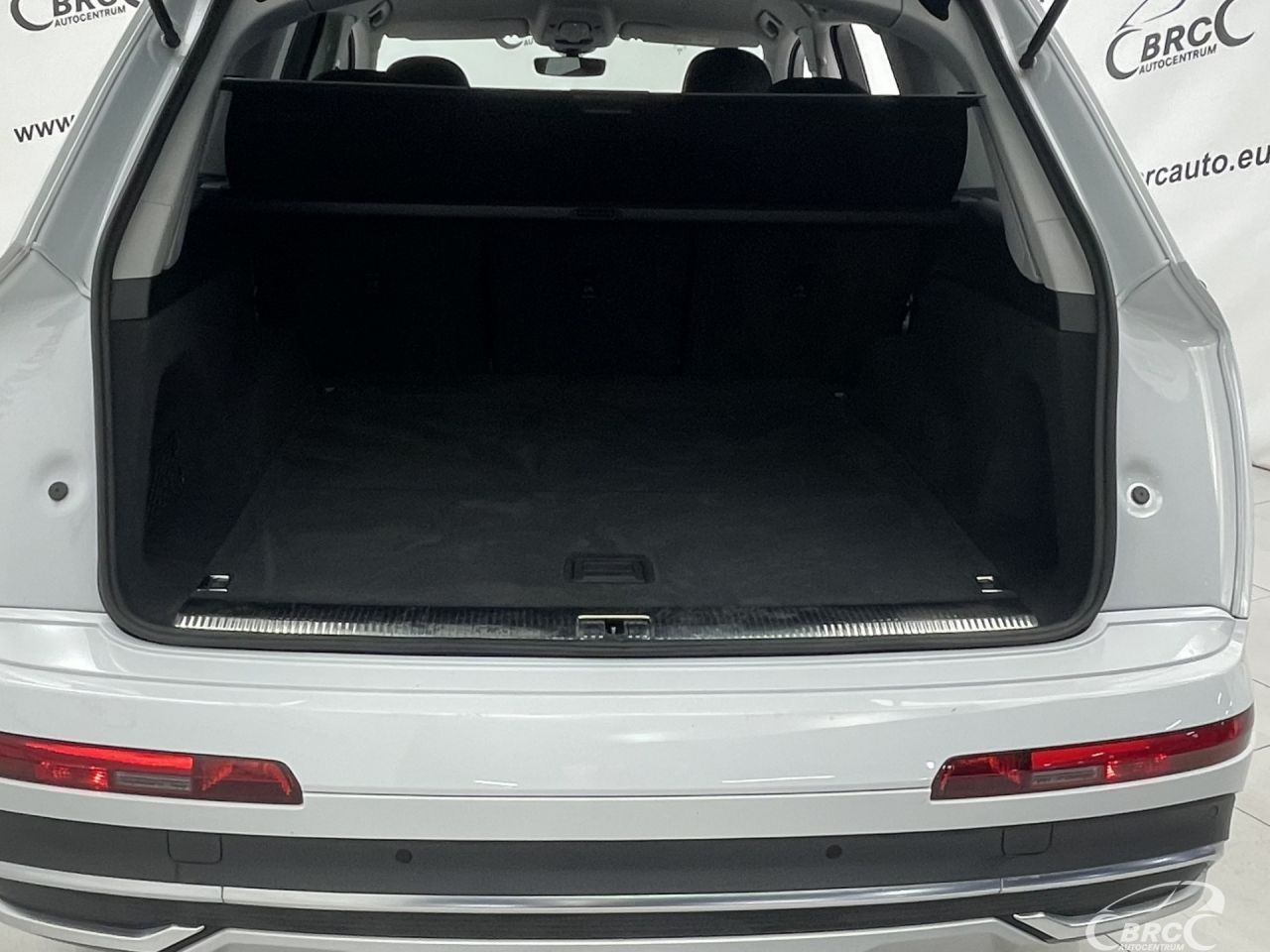 Audi Q7 | 41