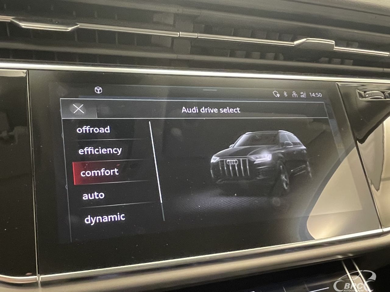Audi Q7 | 50
