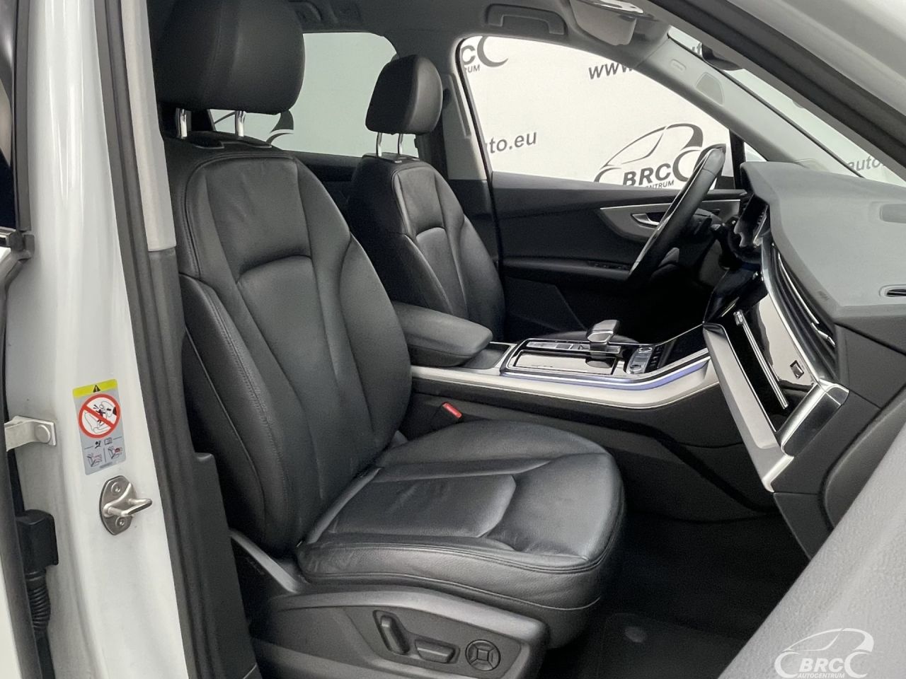 Audi Q7 | 6