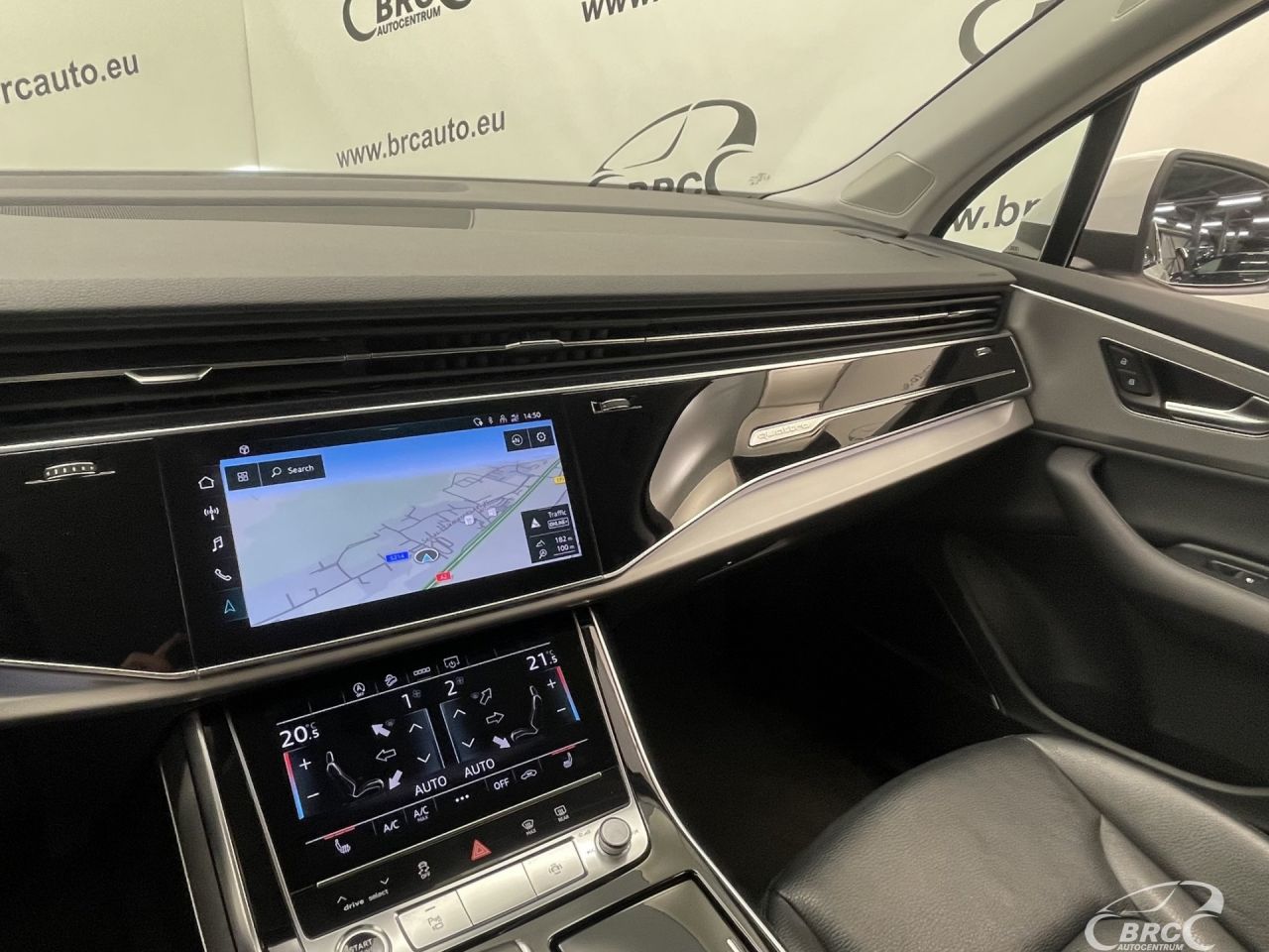 Audi Q7 | 24