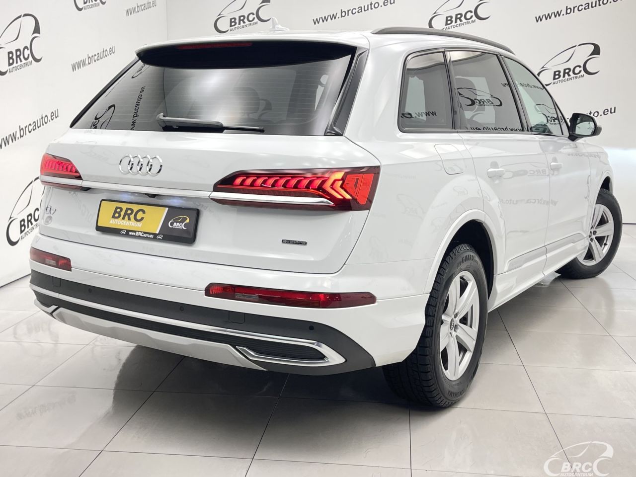 Audi Q7 | 44
