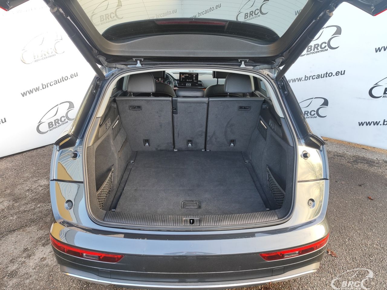 Audi Q5 | 10