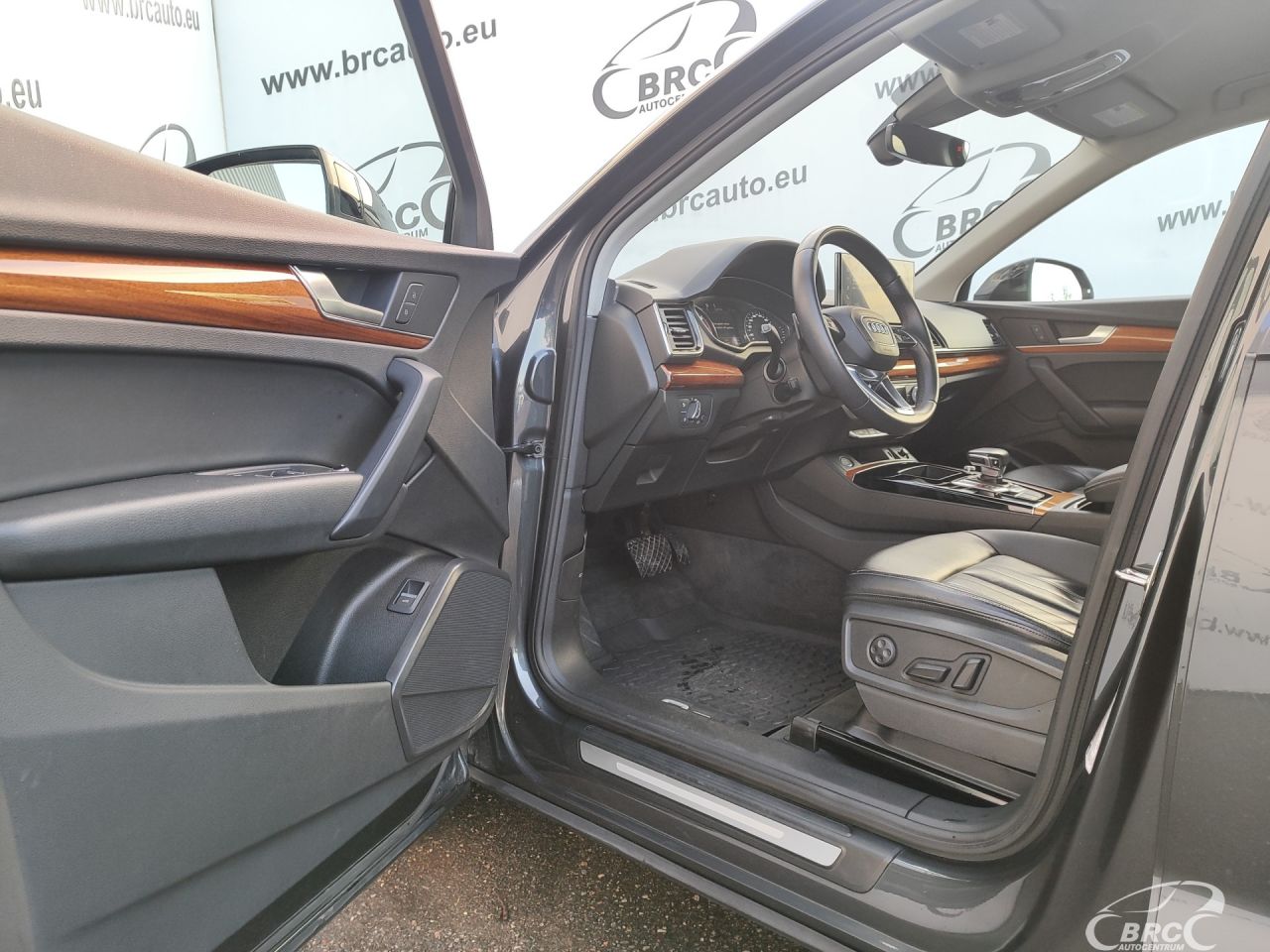 Audi Q5 | 23