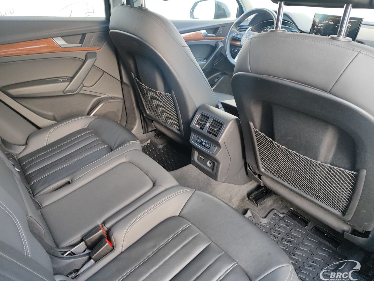 Audi Q5 | 9