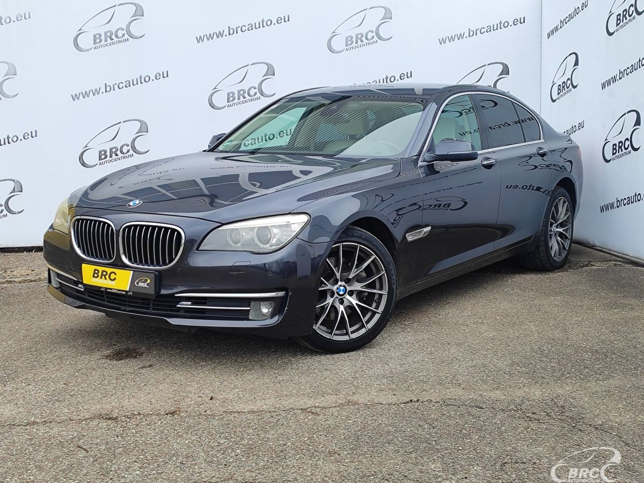 BMW 730, 3.0 l., saloon
