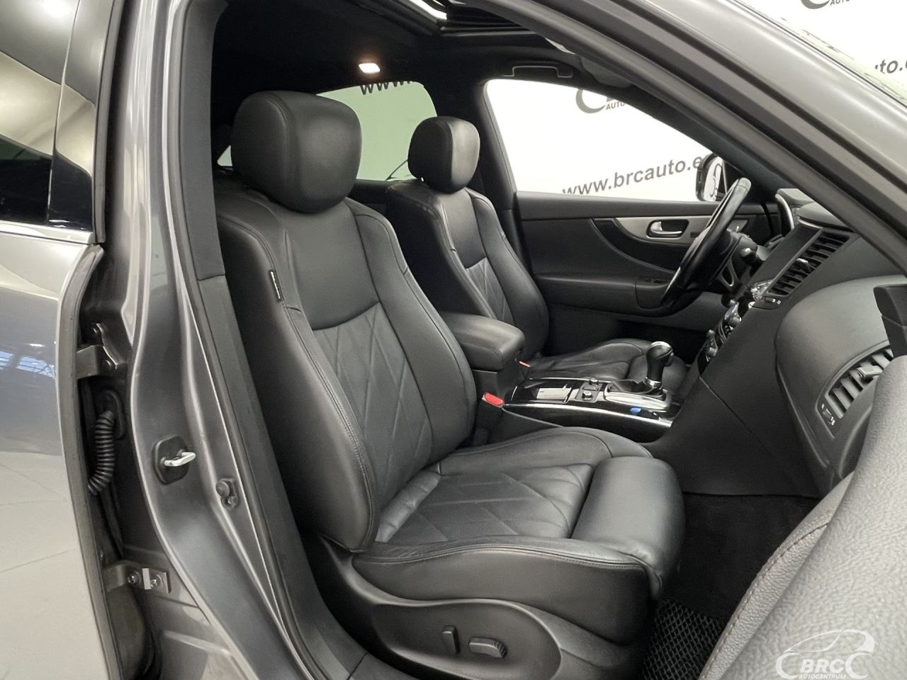 Infiniti QX70 | 6
