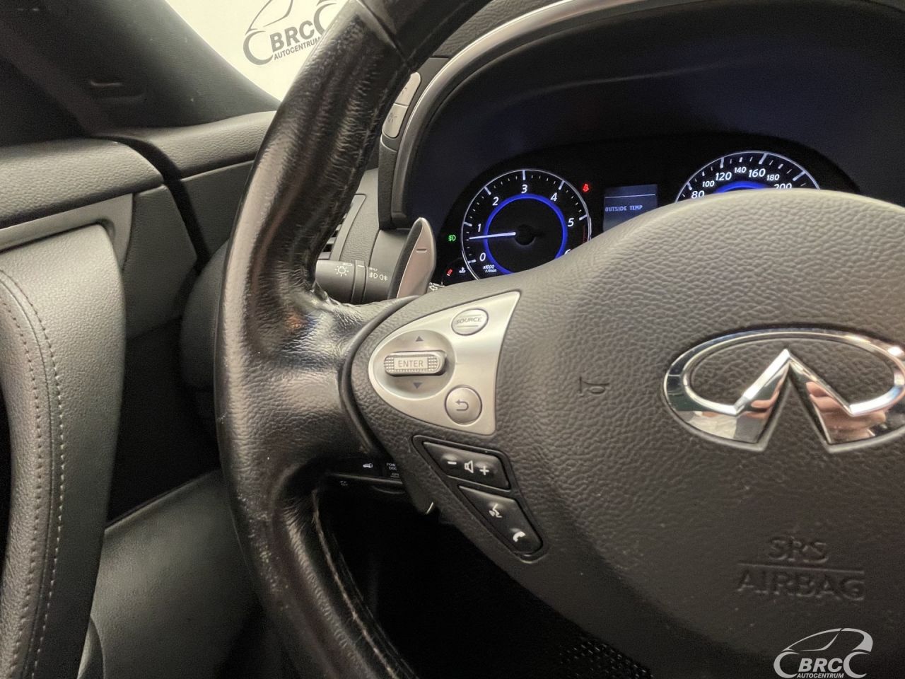 Infiniti QX70 | 30