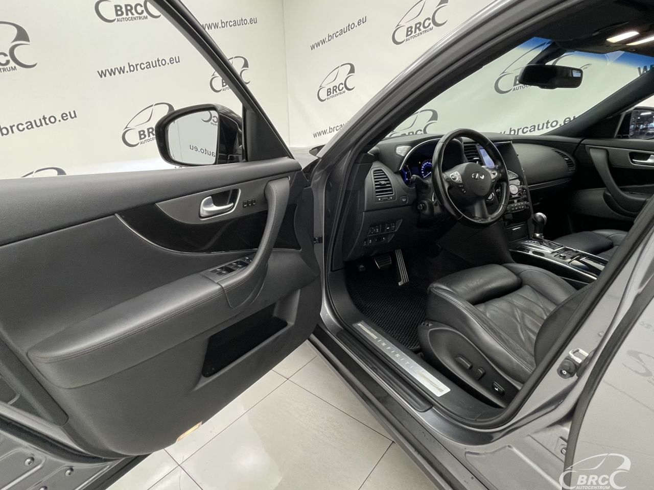 Infiniti QX70 | 18