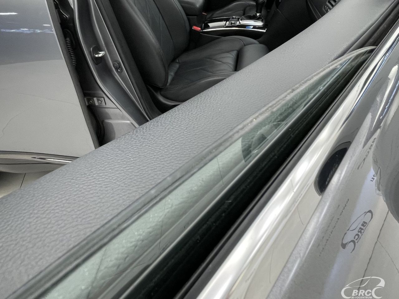 Infiniti QX70 | 8