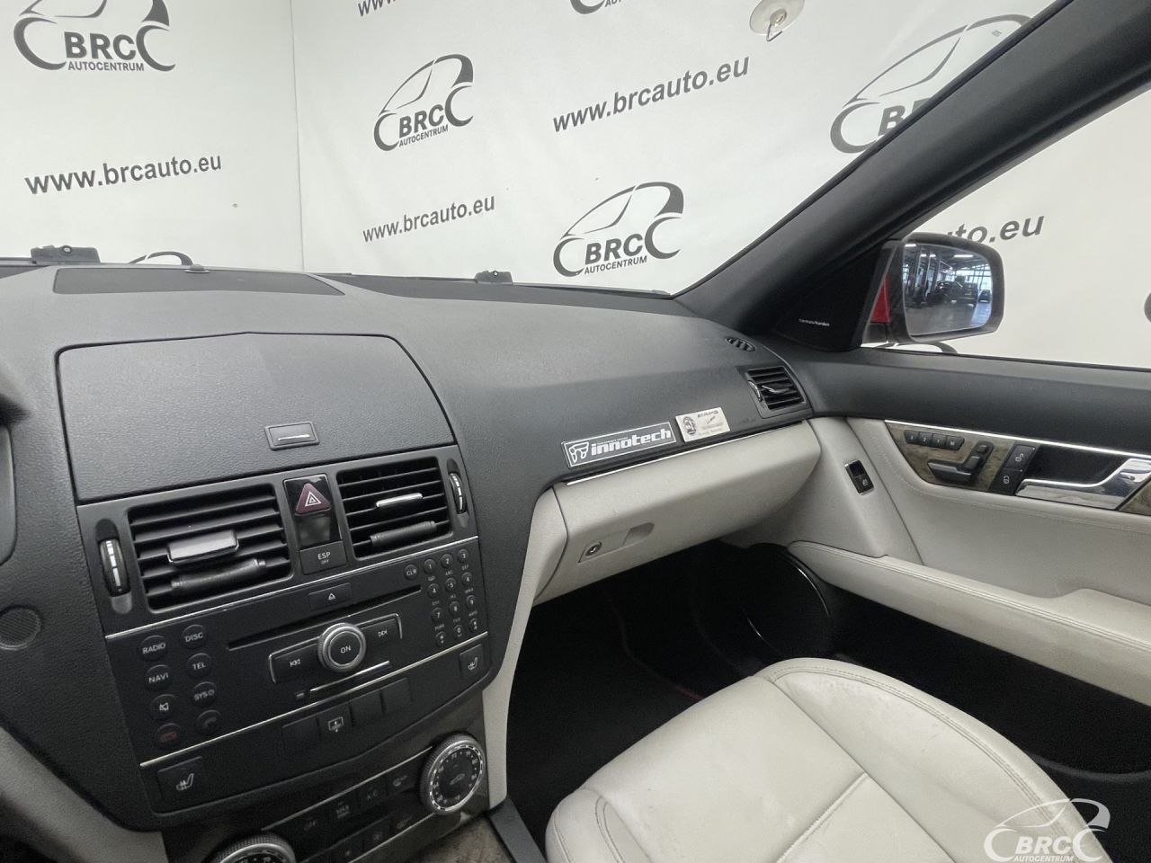 Mercedes-Benz C63 AMG | 25
