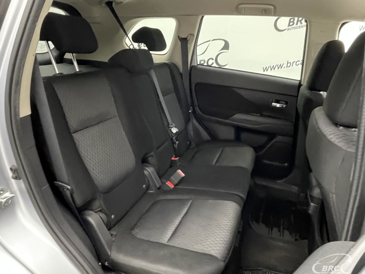 Mitsubishi Outlander | 10