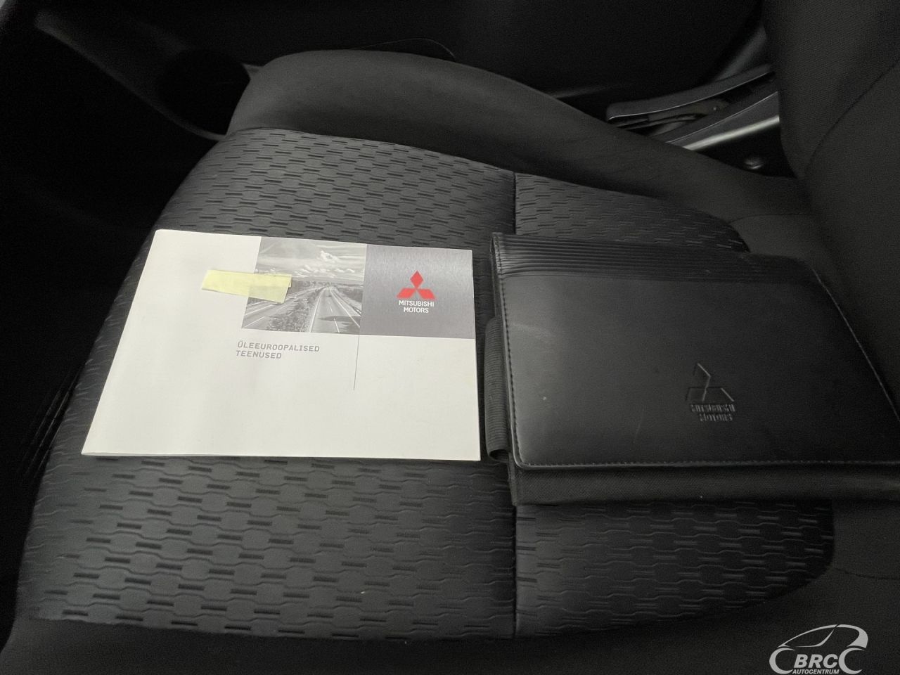Mitsubishi Outlander | 33