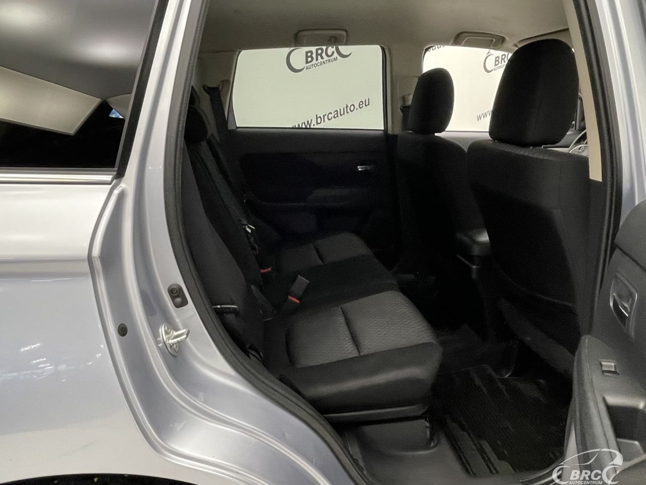 Mitsubishi Outlander | 8