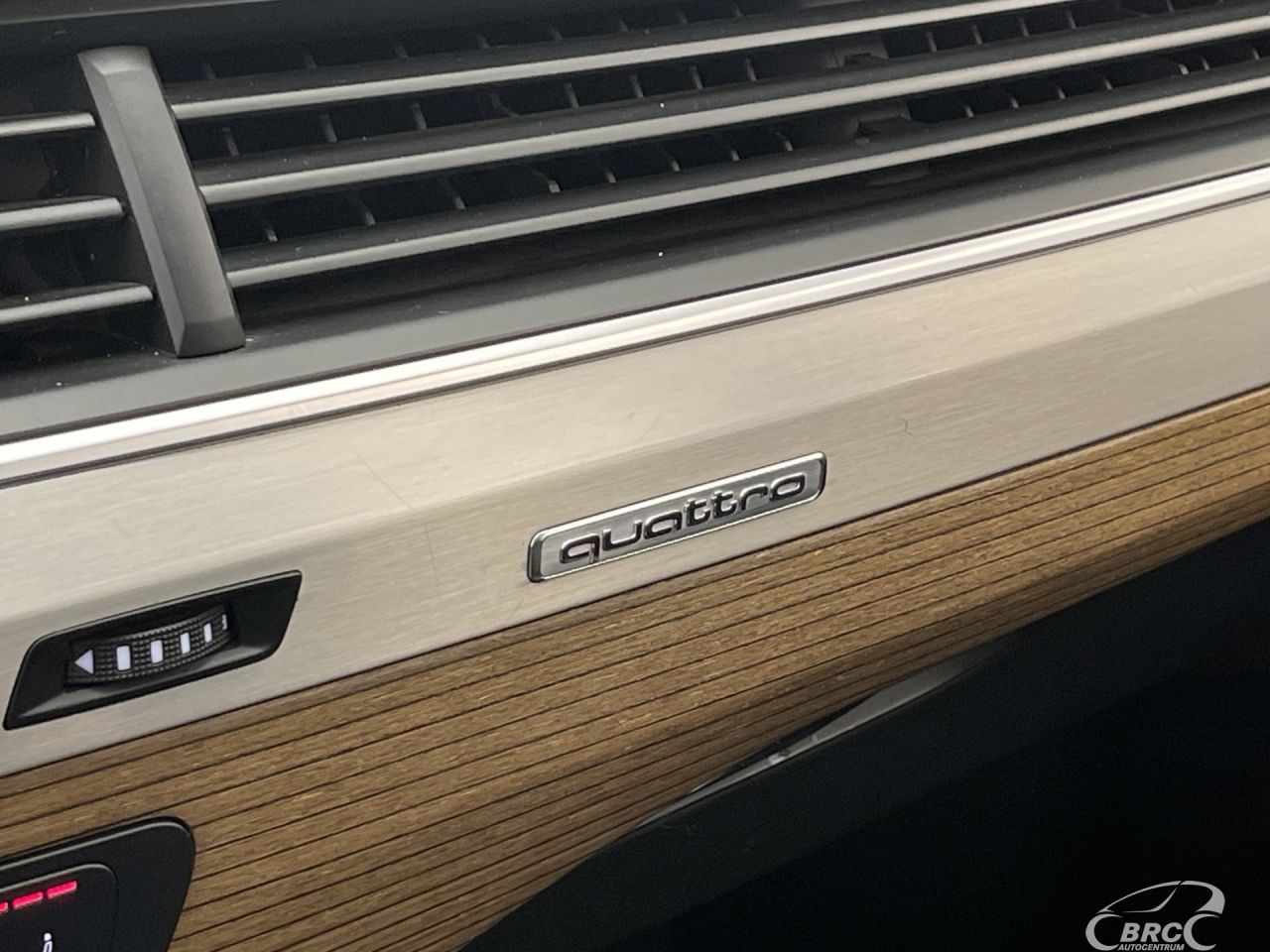 Audi Q7 | 31