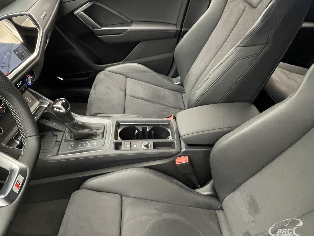 Audi Q3 | 23