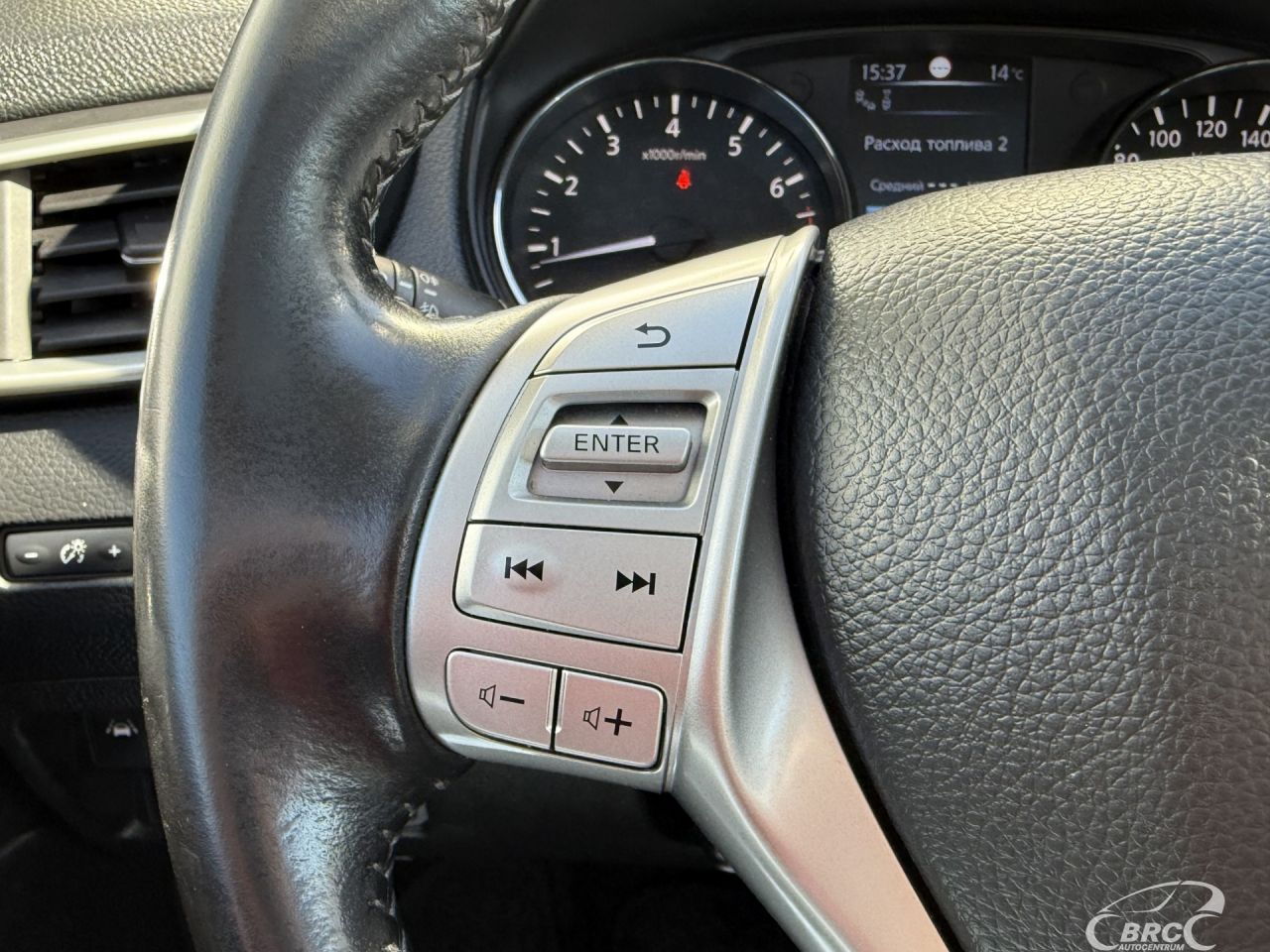 Nissan Qashqai | 24