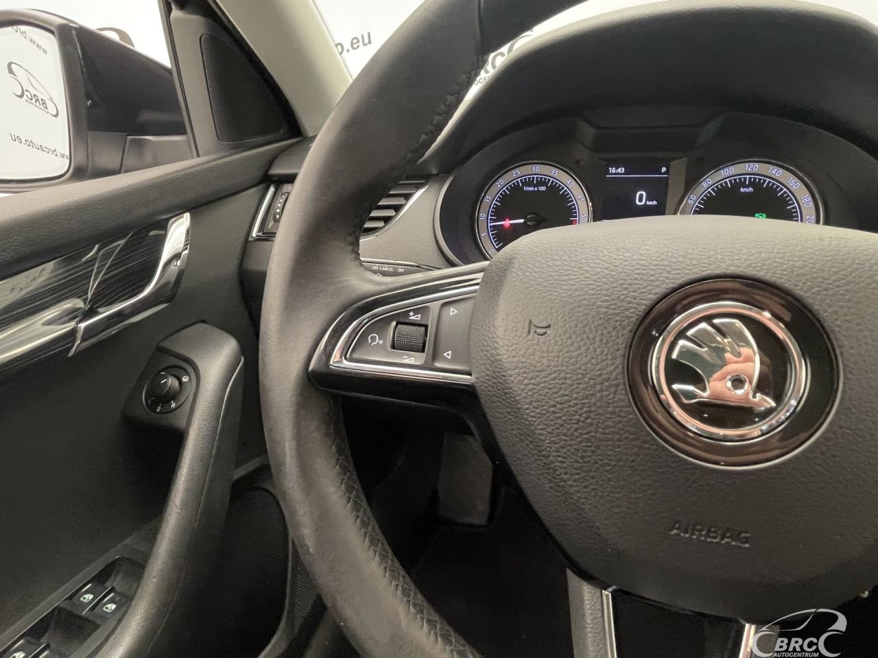 Skoda Octavia | 28