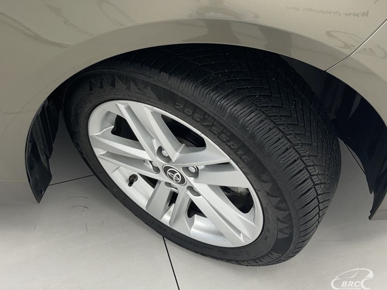 Toyota Corolla | 37