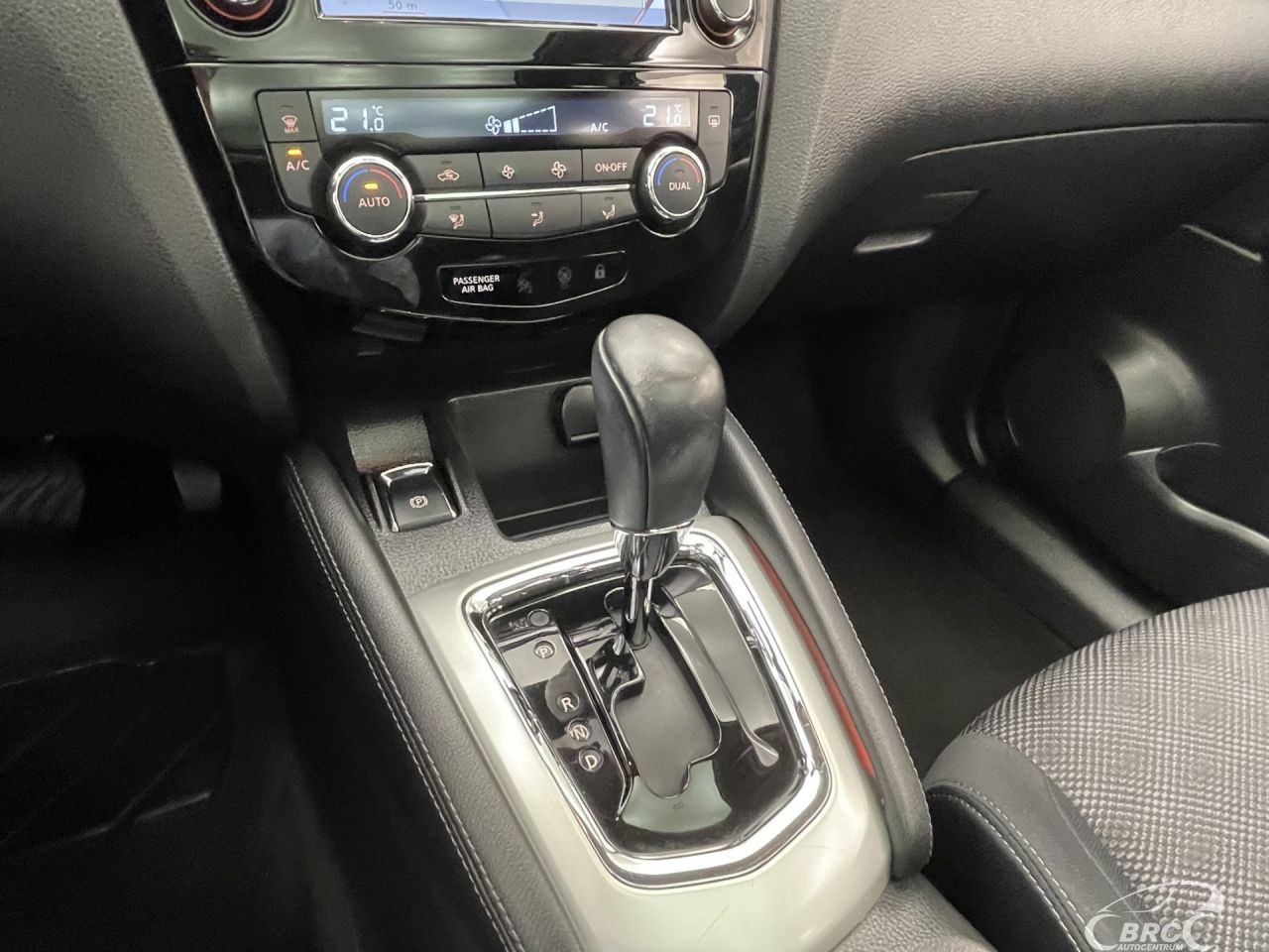 Nissan Qashqai | 25