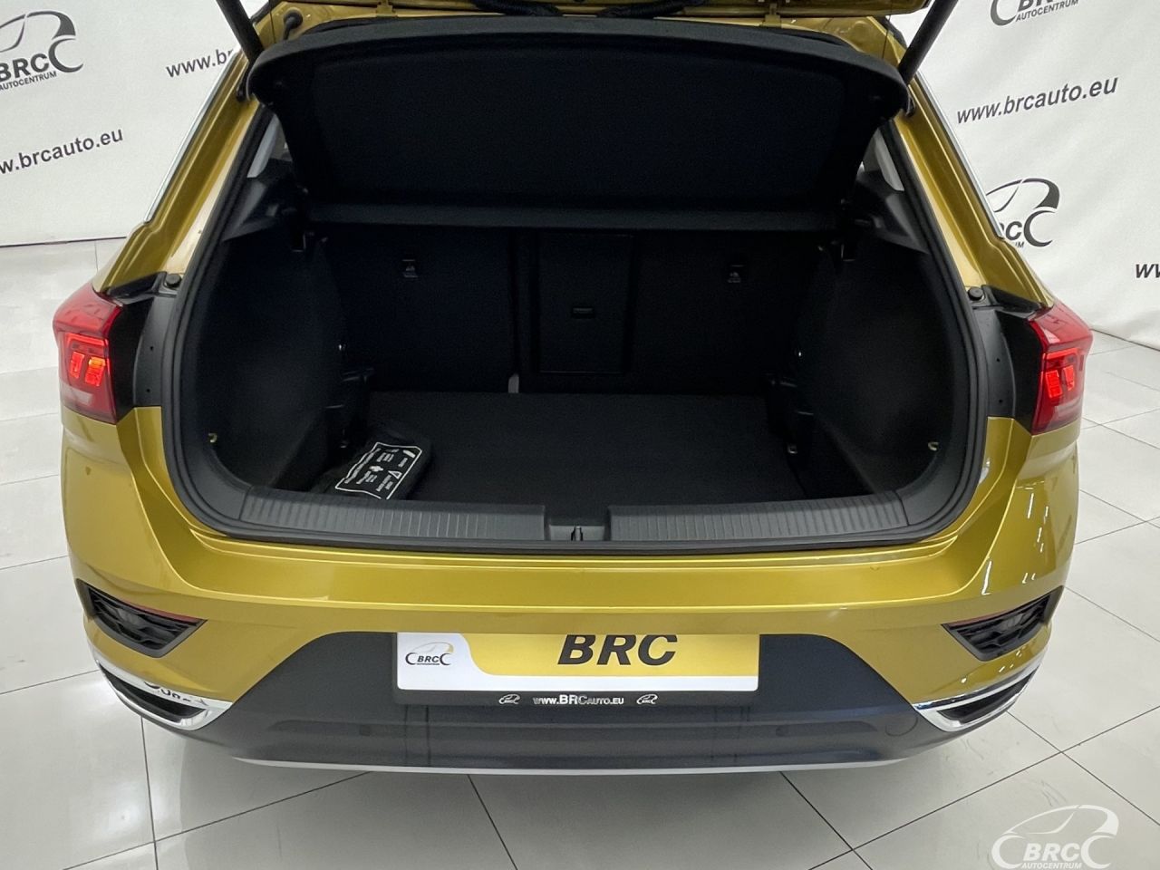 Volkswagen T-Roc | 42