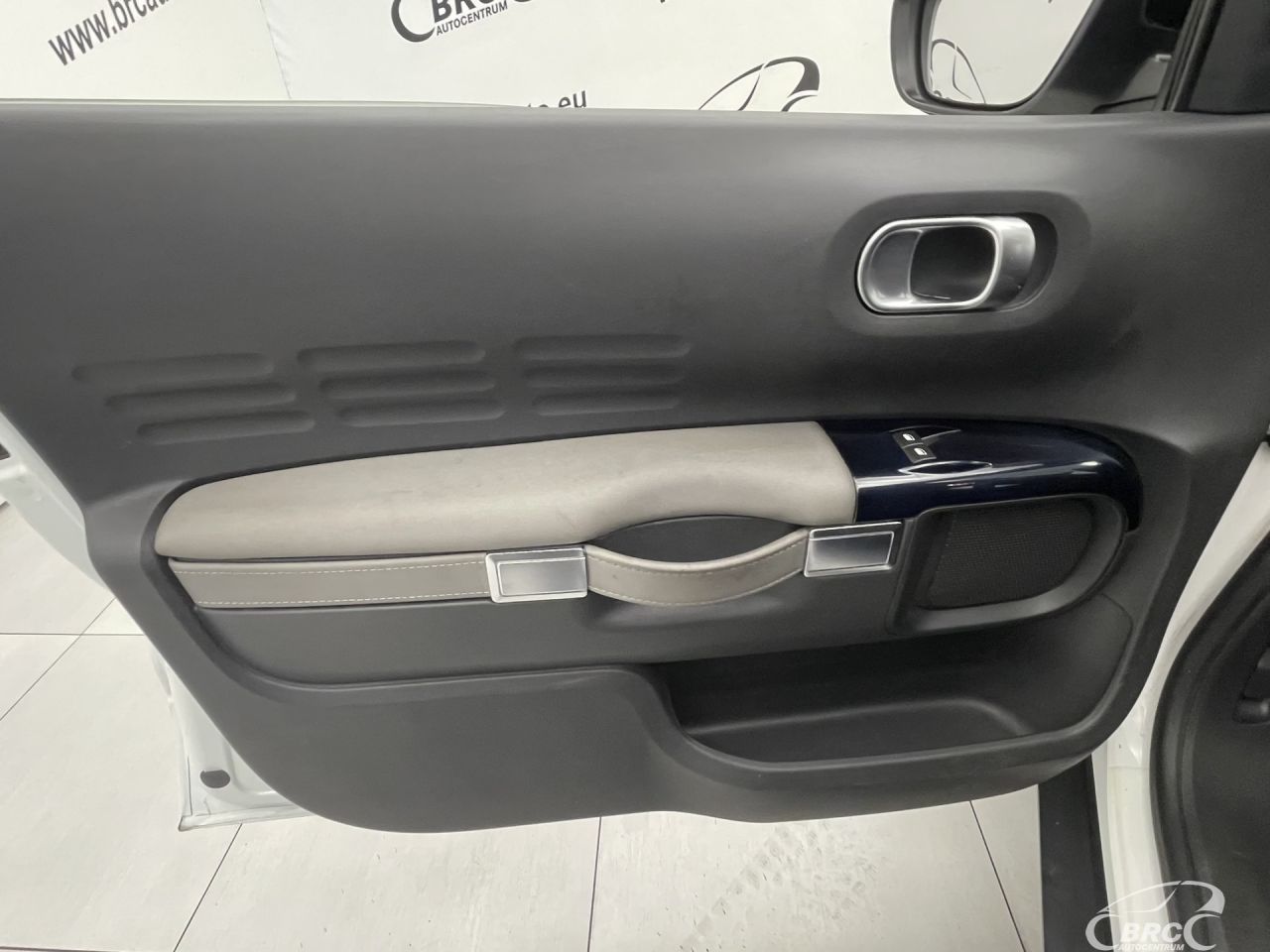 Citroen C4 | 19