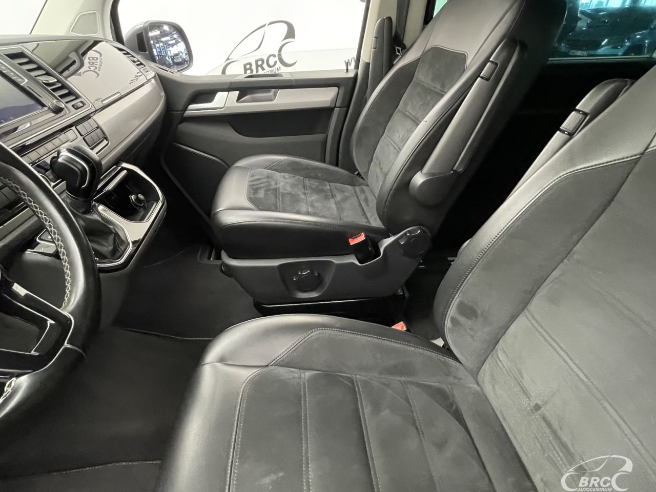 Volkswagen Multivan | 23
