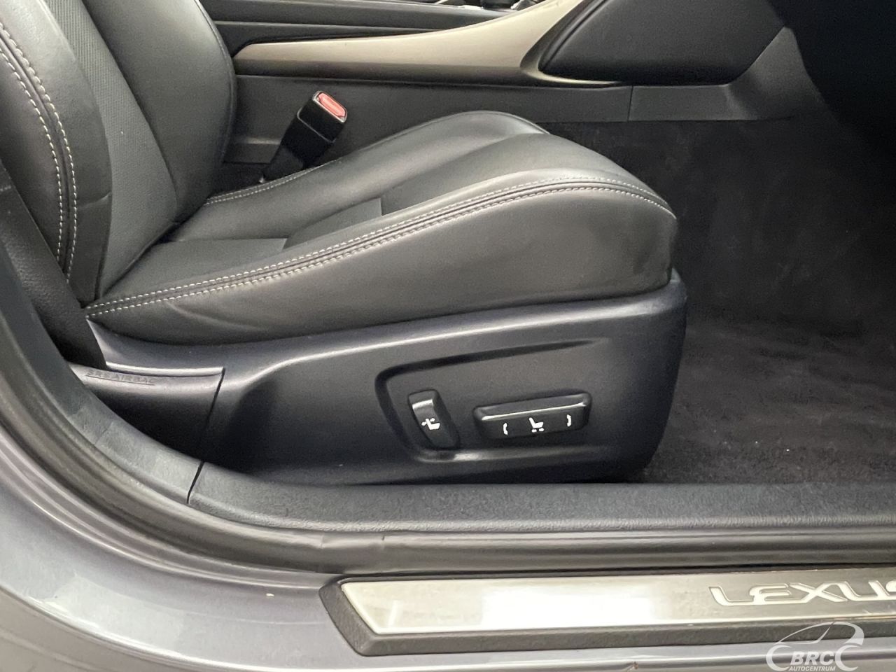 Lexus IS 250 | 5