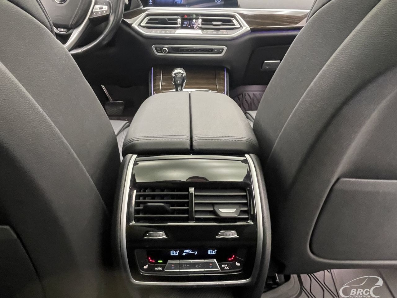 BMW X5 | 12