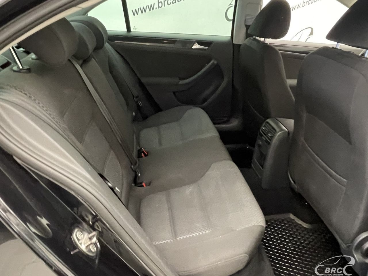 Volkswagen Jetta | 9