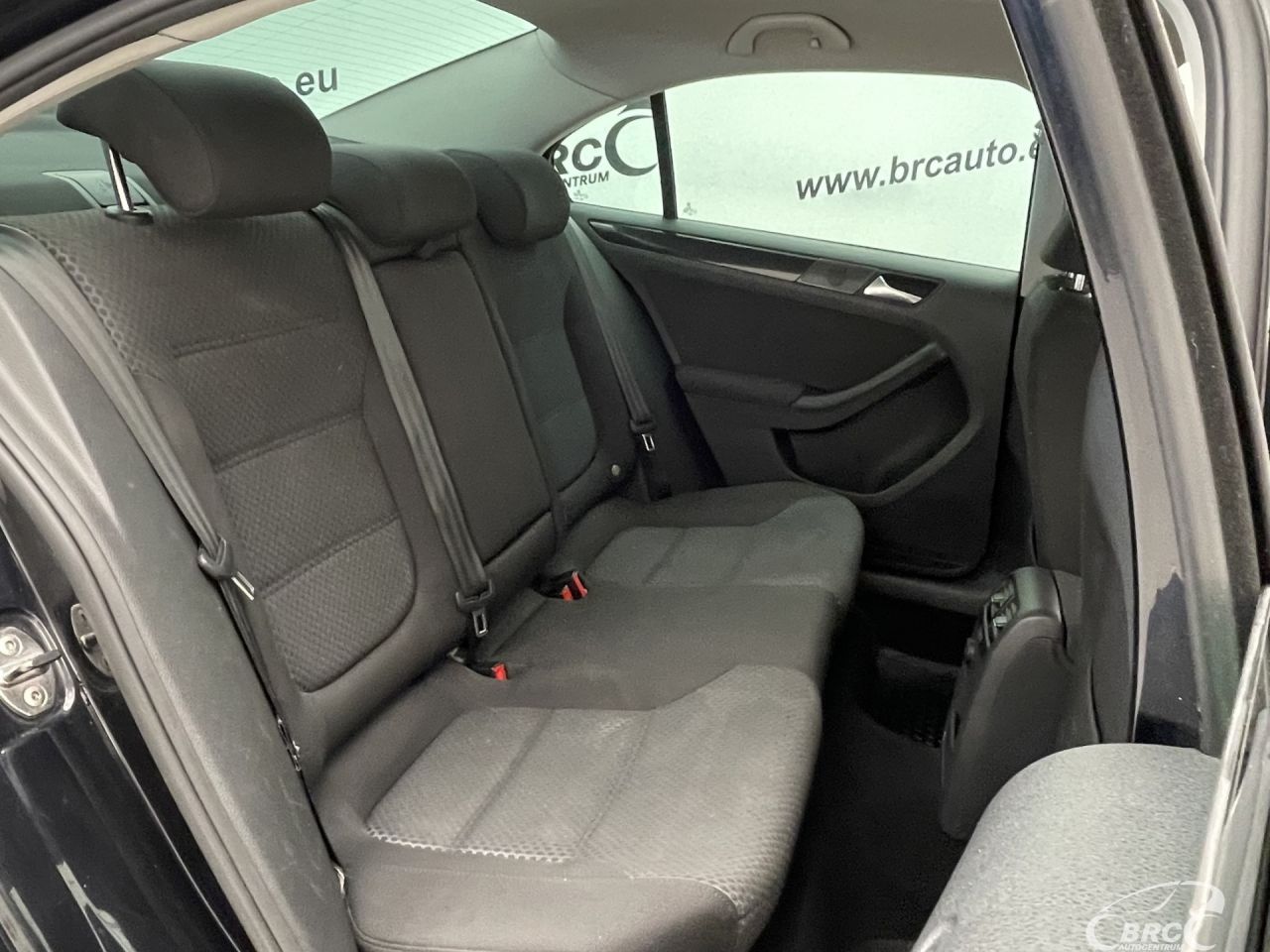 Volkswagen Jetta | 10