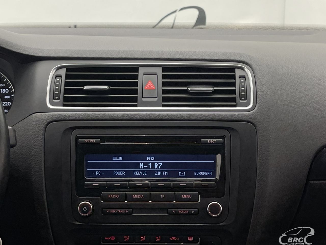 Volkswagen Jetta | 14