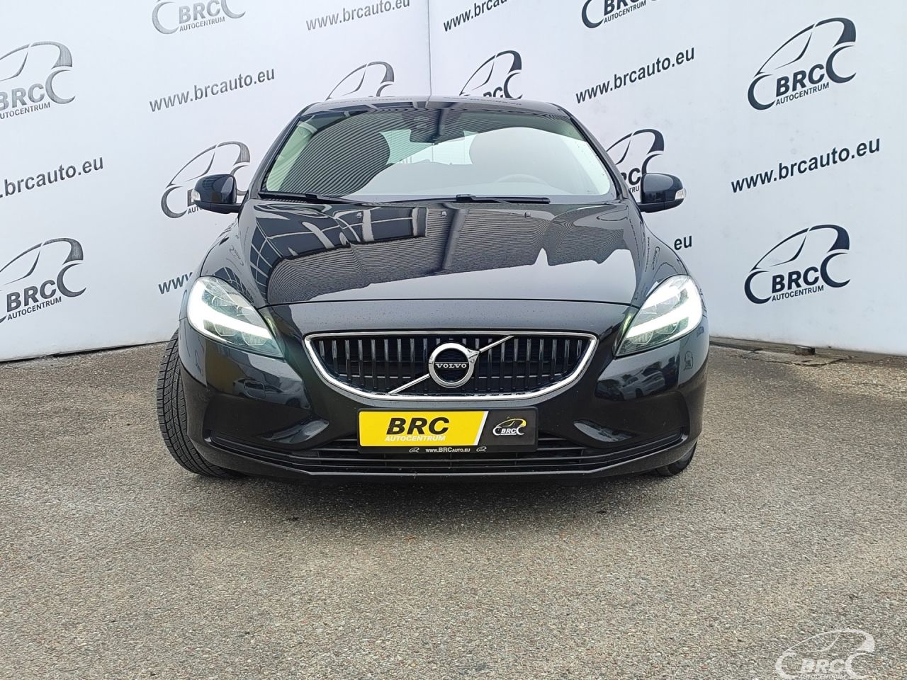 Volvo V40 | 38