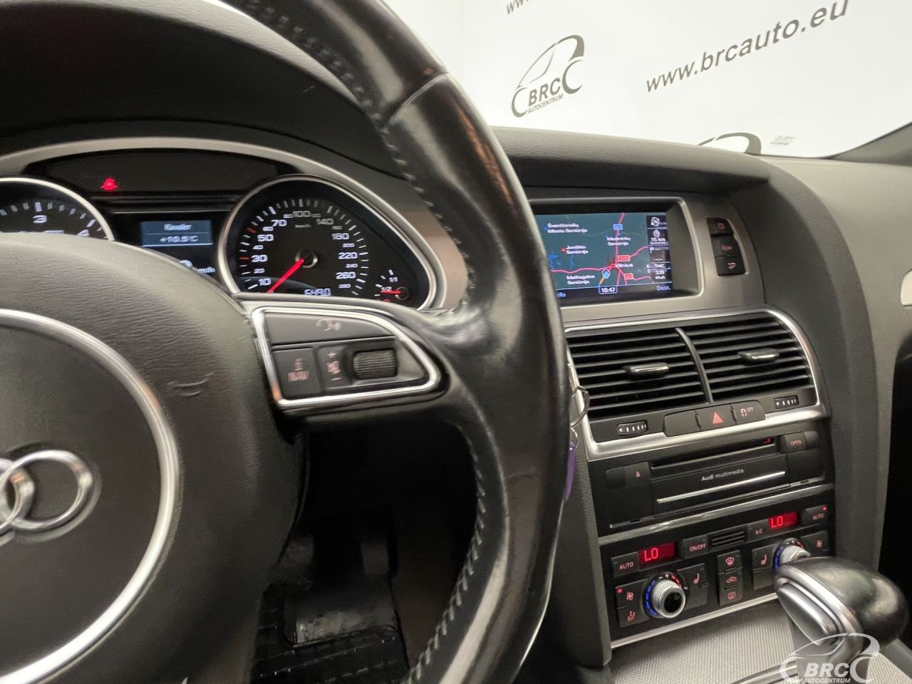 Audi Q7 | 30