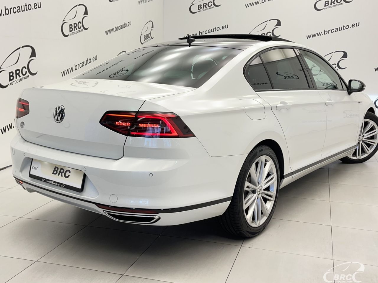 Volkswagen Passat | 50
