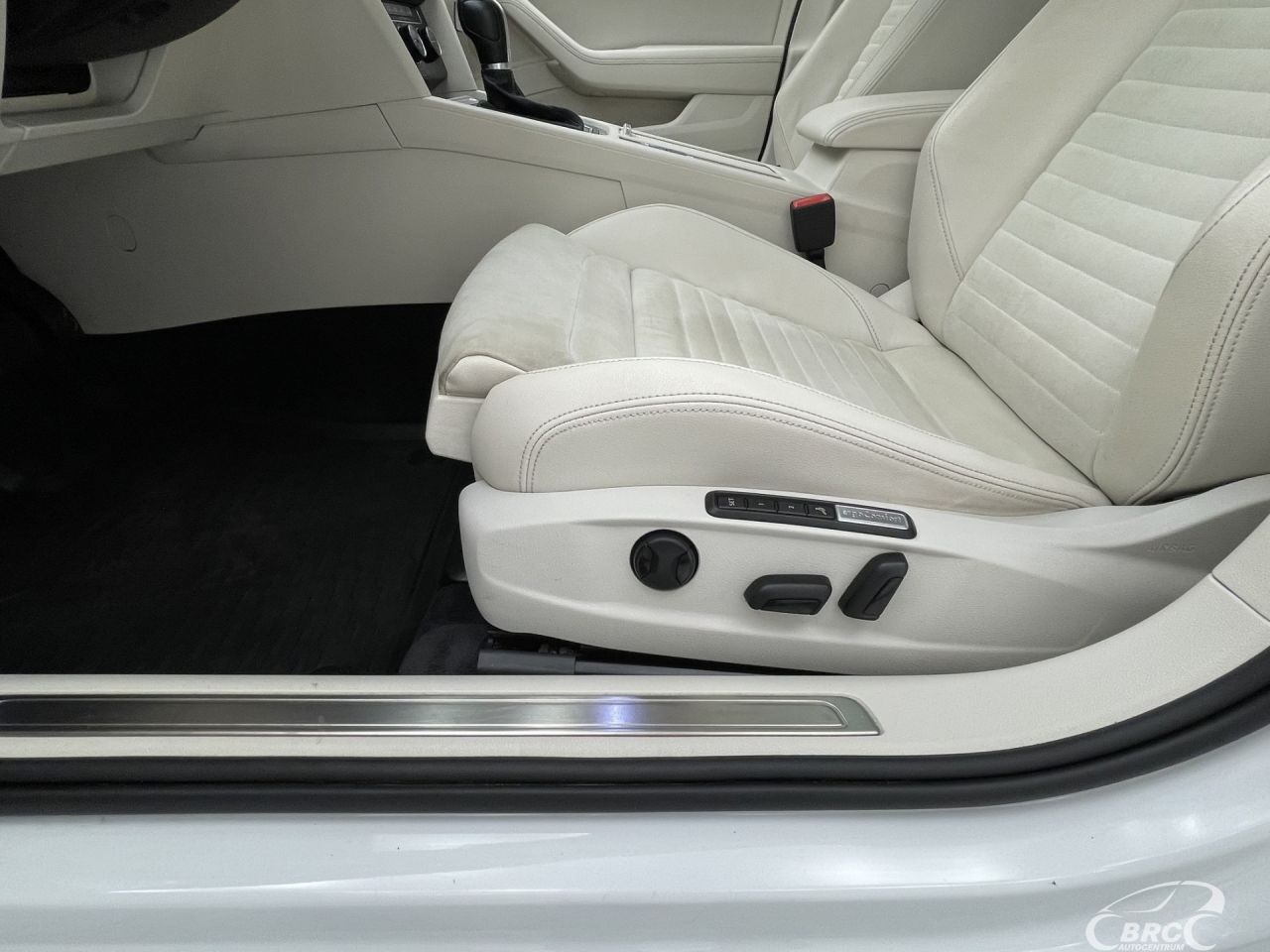 Volkswagen Passat | 22