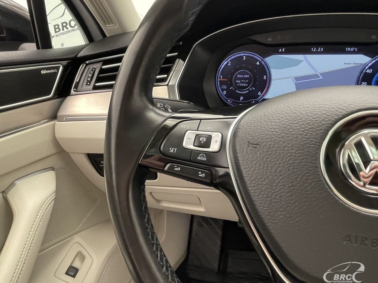 Volkswagen Passat | 31