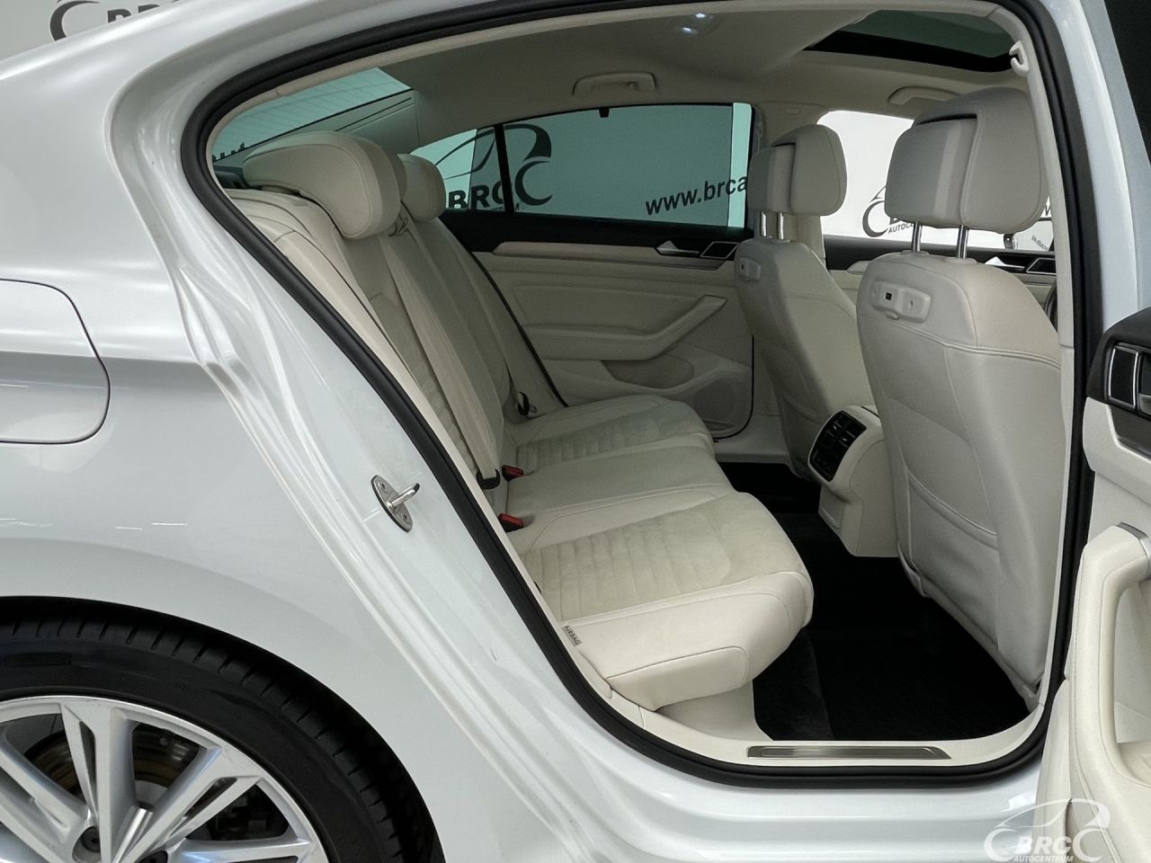 Volkswagen Passat | 9