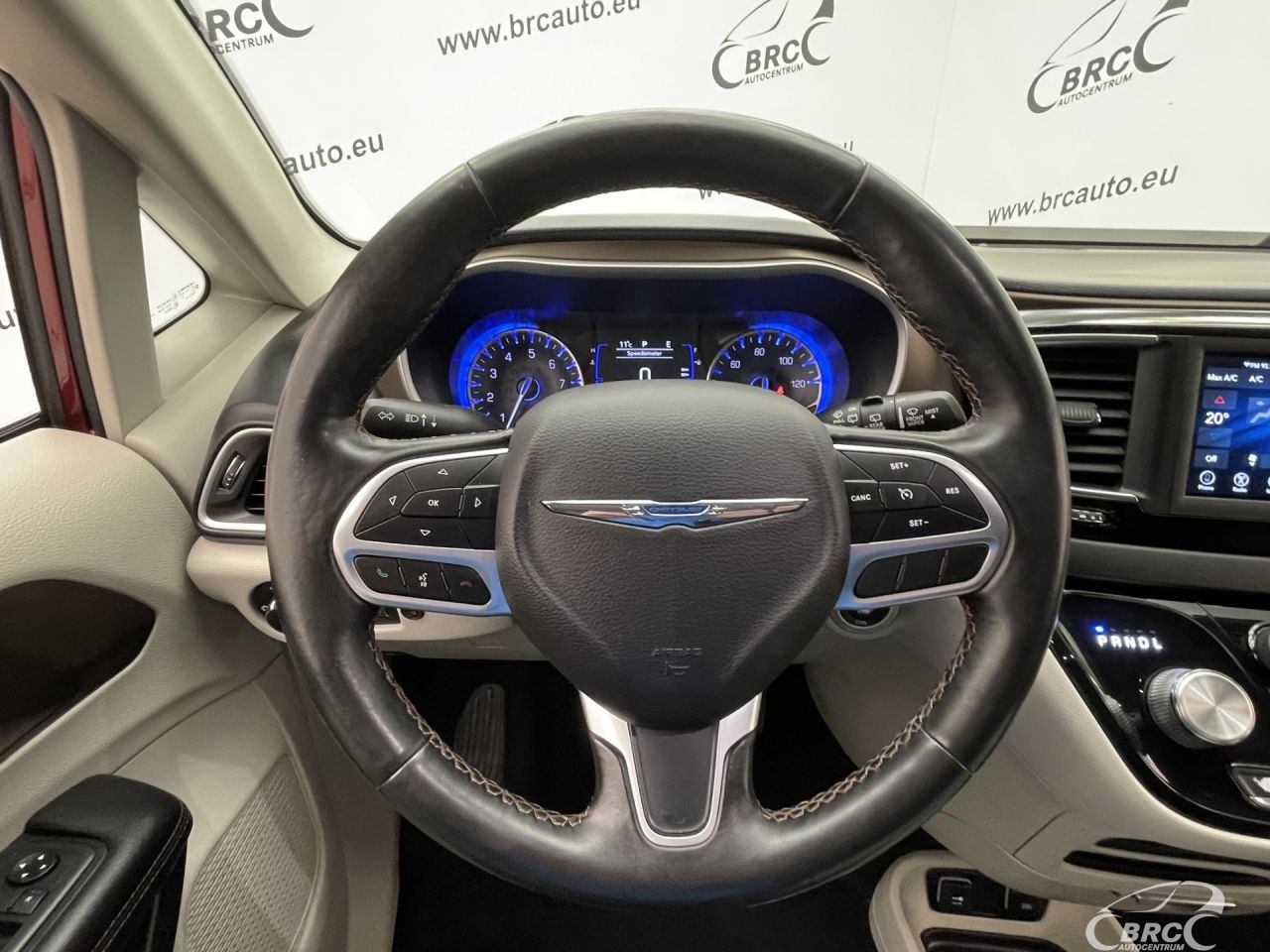 Chrysler Pacifica | 28