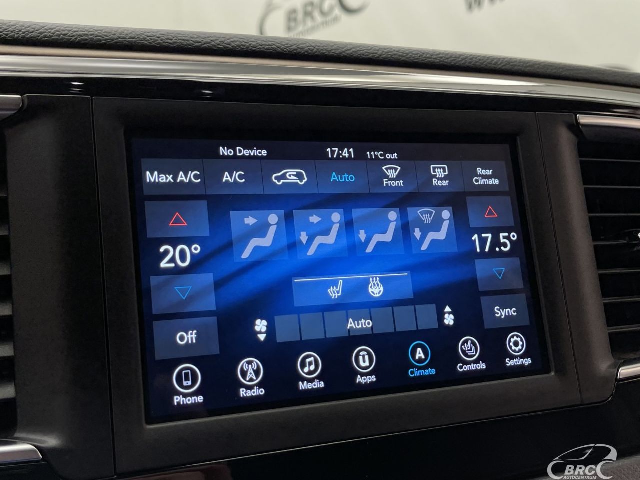Chrysler Pacifica | 38