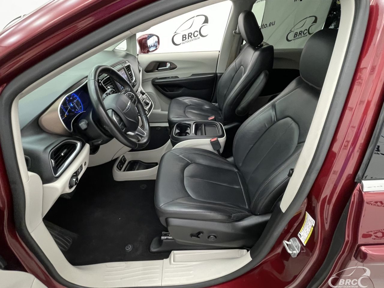 Chrysler Pacifica | 22